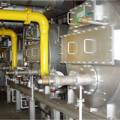 Precautions of fuel regenerative burner aluminum melting furnace